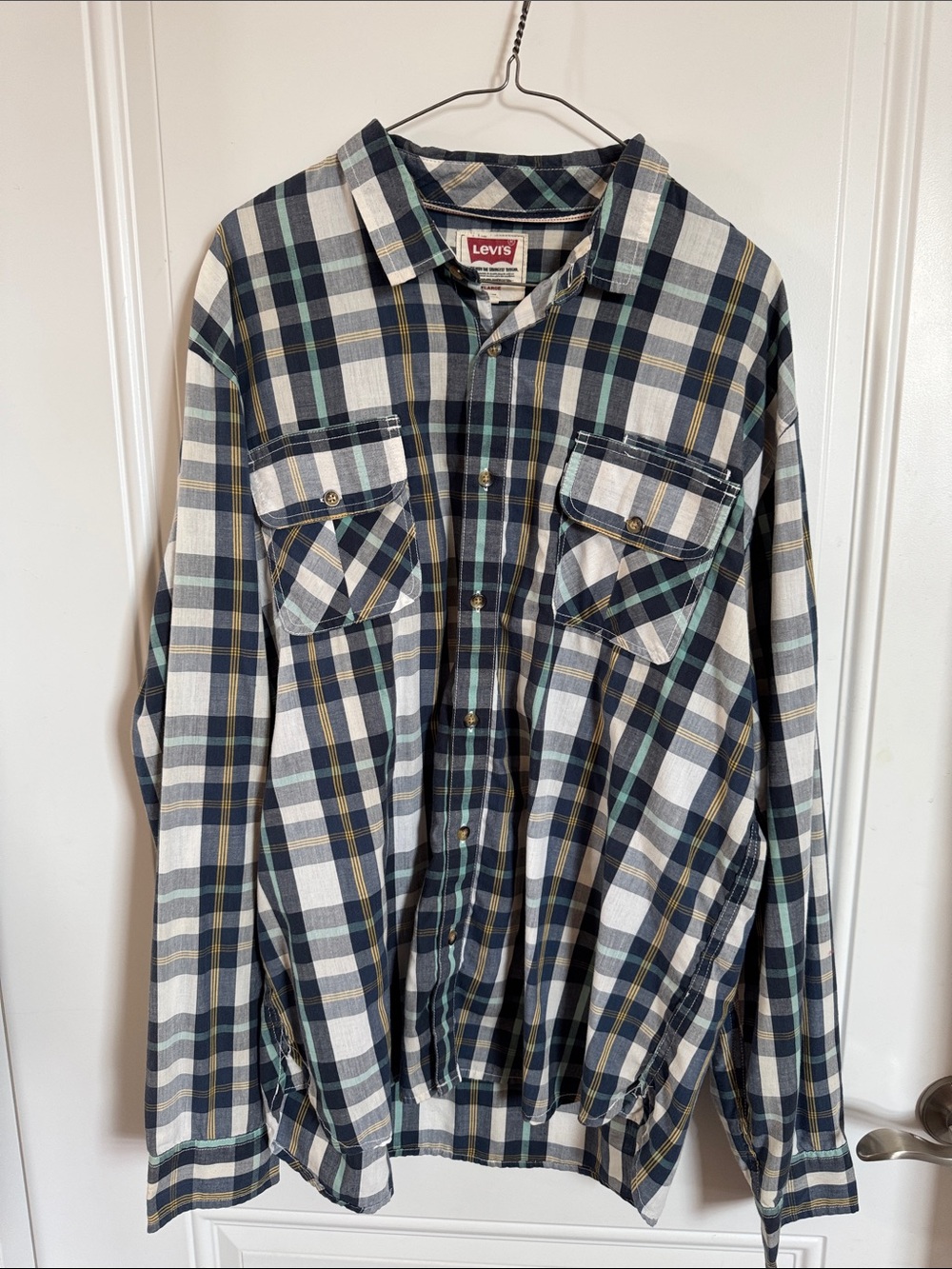 Levi’s Men Casual Button Down Shirt